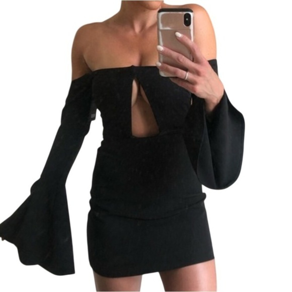 NBD Black Off-Shoulder Bell Sleeve Mini Dress Party Cocktail Women's Size S EUC